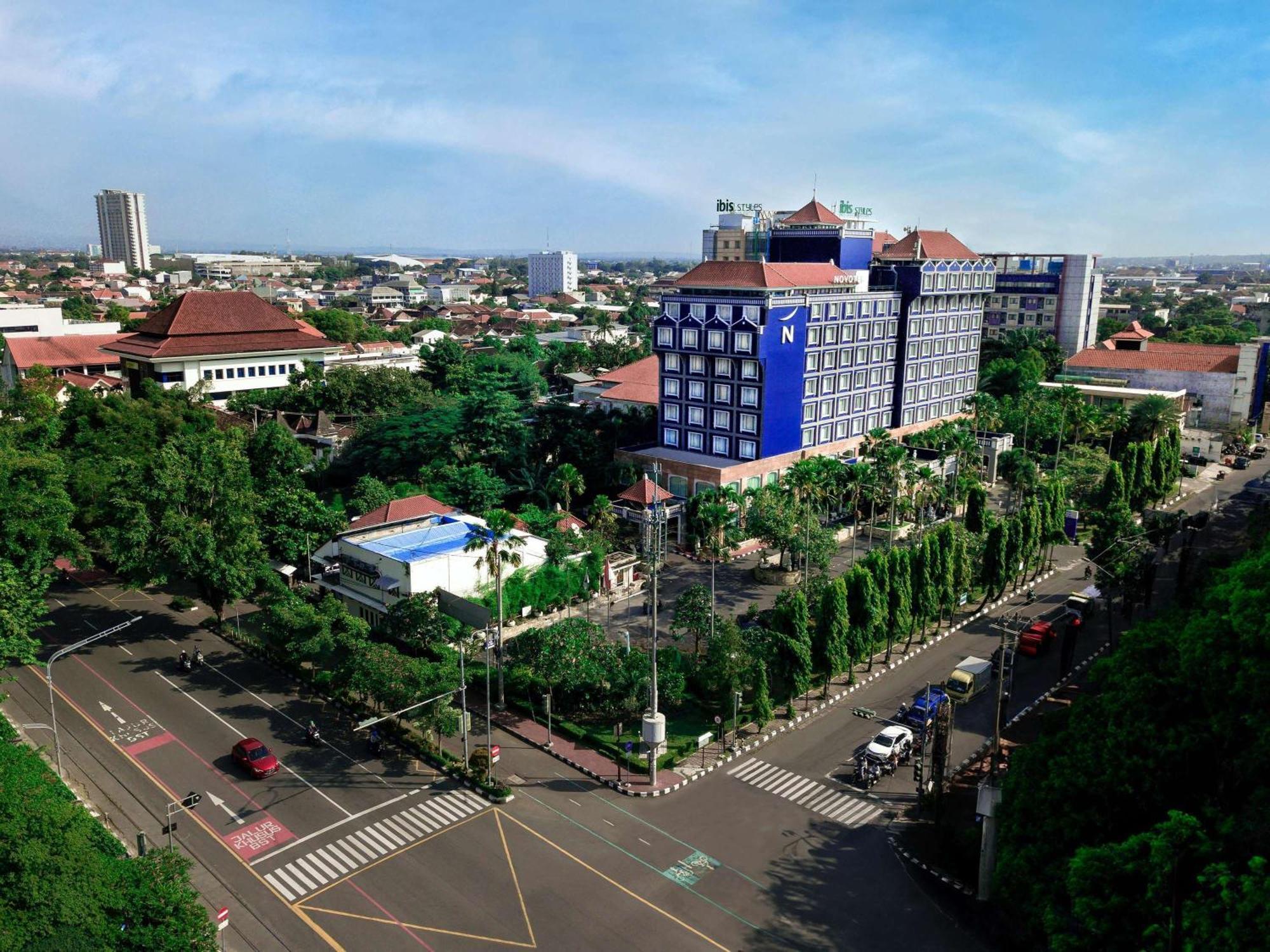 Novotel Solo Exterior photo