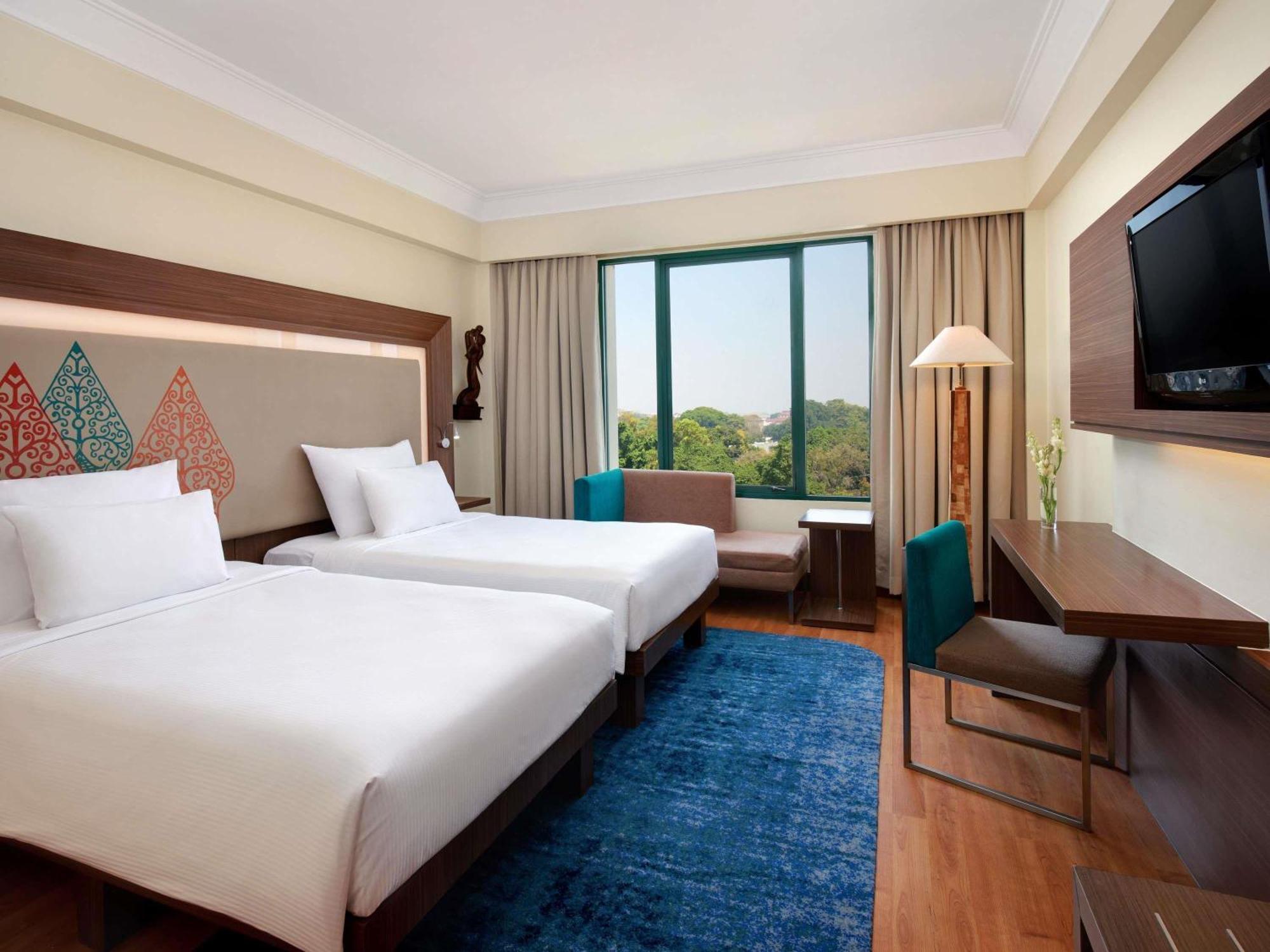 Novotel Solo Exterior photo